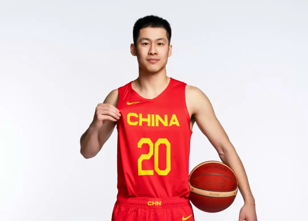 开云官网-都怪张镇麟？昔日国手+全明星转会后坐穿冷板凳，场均1.6分1.4板