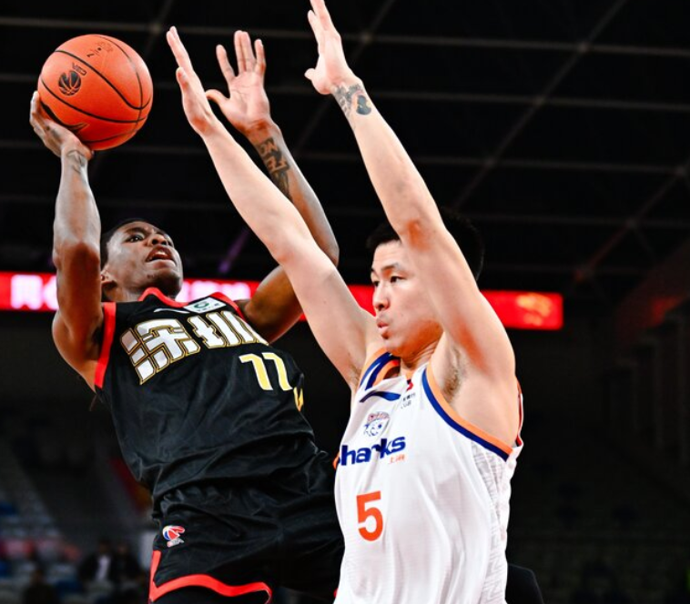 开云官网-都怪张镇麟？昔日国手+全明星转会后坐穿冷板凳，场均1.6分1.4板