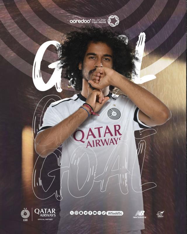 开云官网-体坛代表赴多哈颁奖 阿菲夫捧起2024亚洲金球奖