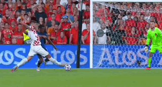 1686787828871023473.gif 开云平台-【欧国联】莫德里奇造3球,克罗地亚加时淘汰荷兰