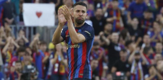 开云体育入口-布斯克茨与阿尔瓦告别巴萨：希望很快就再会