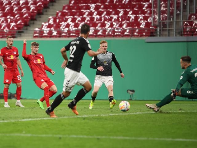 a99108ad-3235-4e0d-ae39-ea318a0a2323.jpg 开云官网-维尔纳戴帽,替补踢得开心,莱比锡还差一个主管