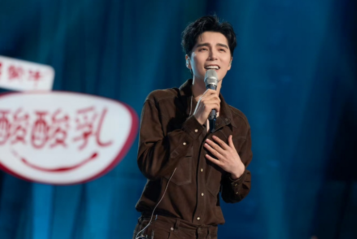 开云平台-《歌手2026》帮唱嘉宾官宣,阵容被骂是闹剧!谁输谁赢一目了然